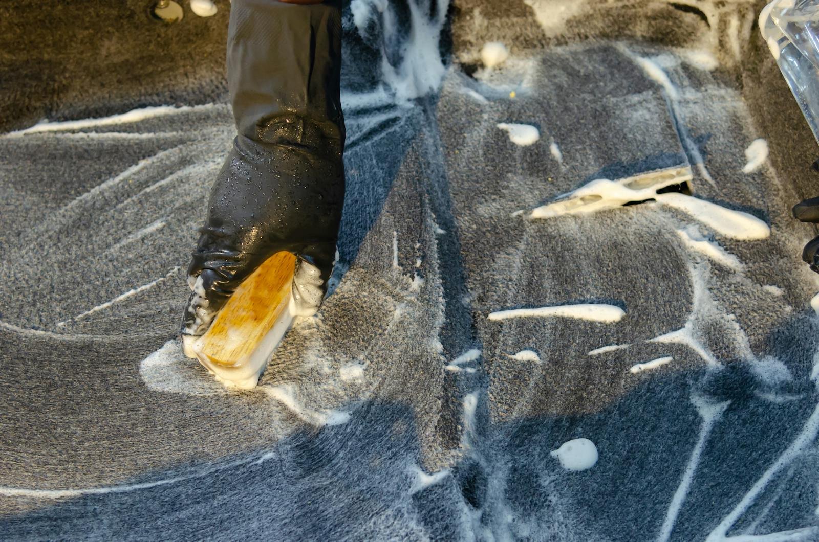 Dry carpet cleaning service in Manchester