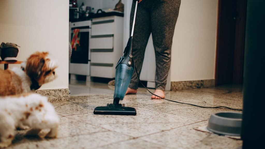 Cleaning a hard floor at home