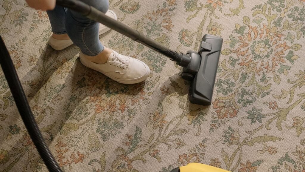 Vacuuming a patterned carpet