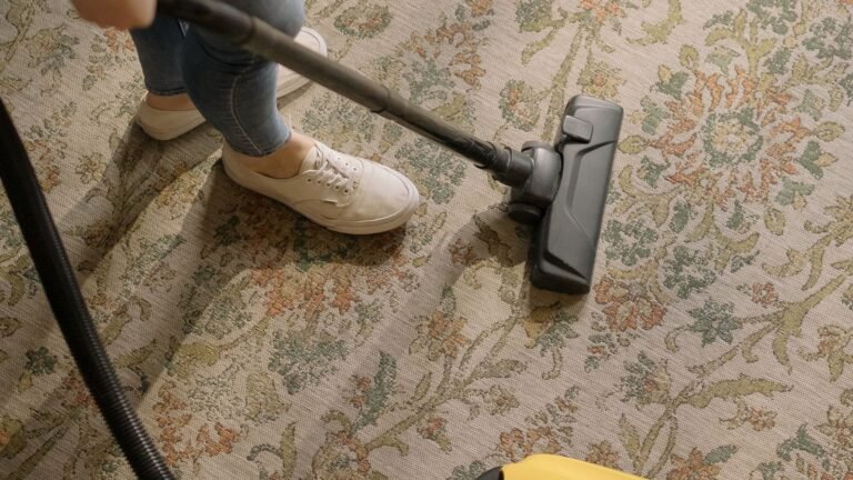 Vacuuming a patterned carpet